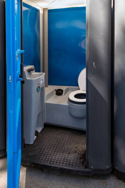 Best Portable toilet rental cost  in Wakeeney, KS